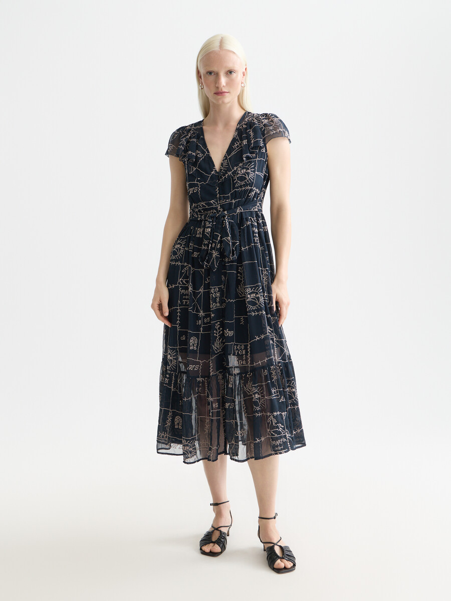 vestido midi bordado en punto de cruz