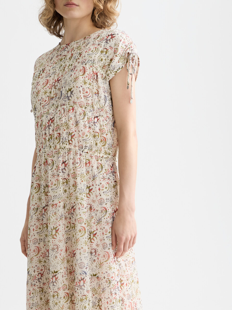 vestido midi fruncido con lazos