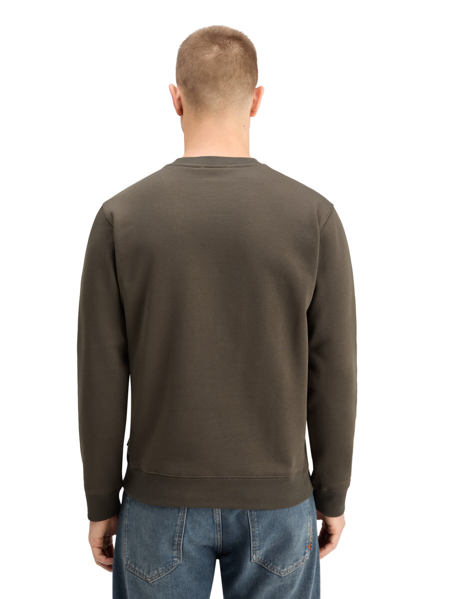 sudadera bordada