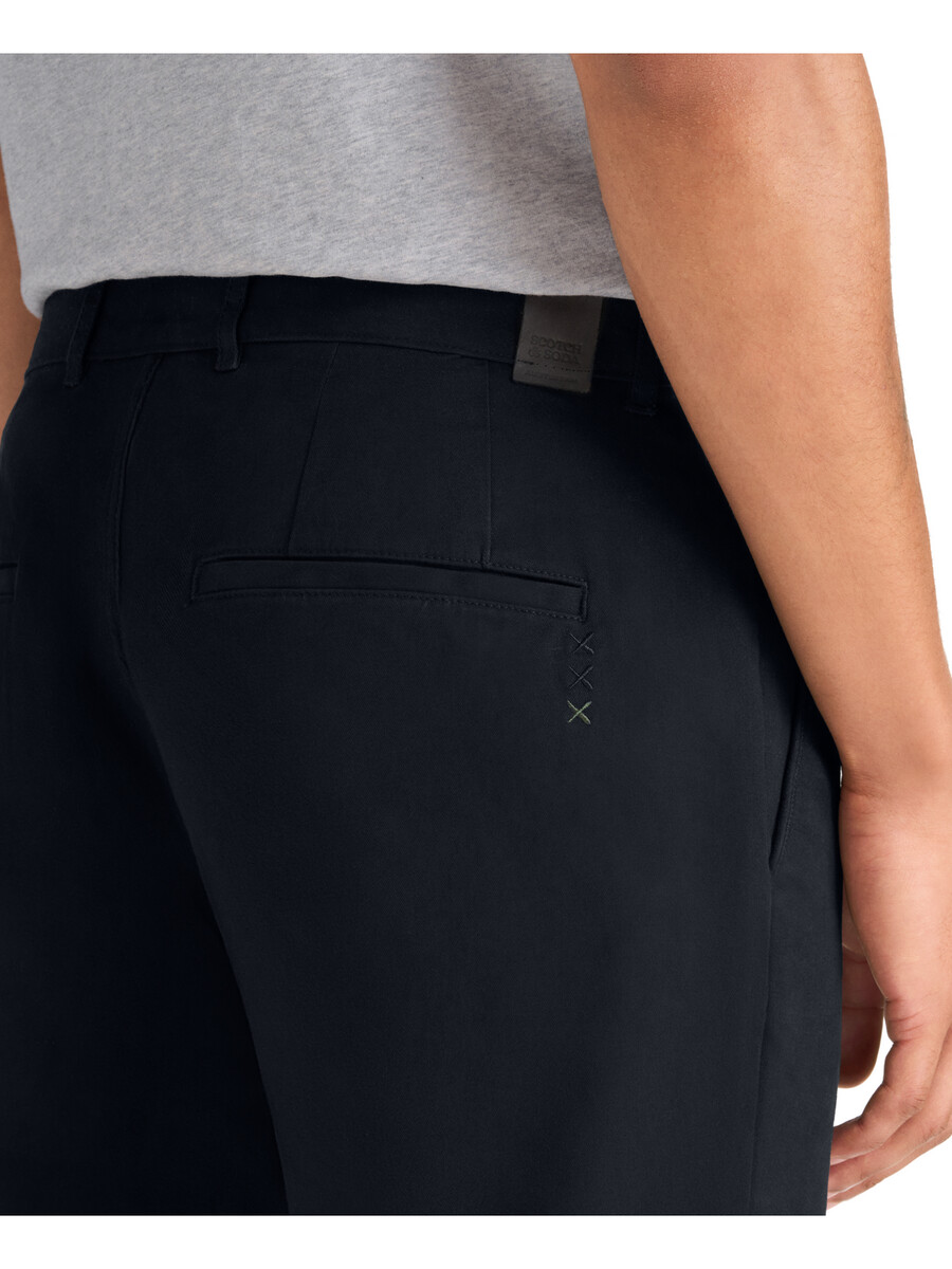 essentials — chino de sarga de mezcla de algodón drift