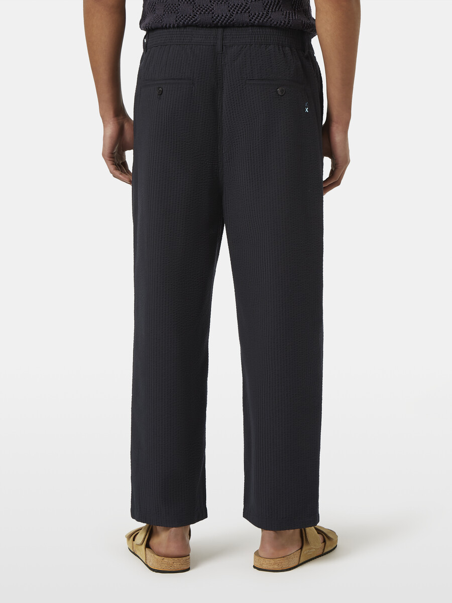 pantalón jogger recto plisado y relajado de mezcla de algodón de seersucker