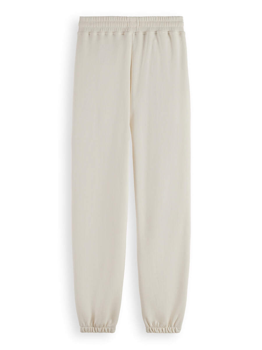 essentials — joggers planos de corte relajado