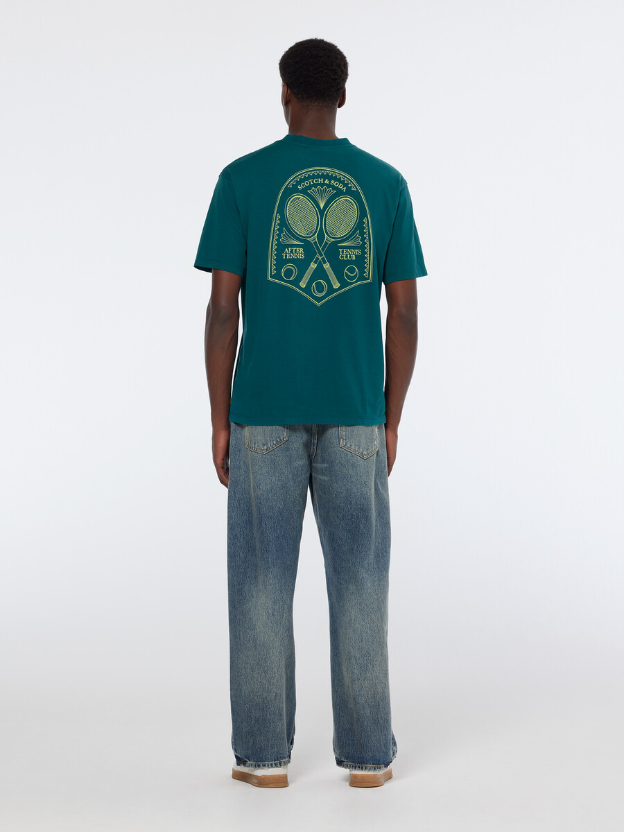 camiseta holgada con ilustraciones del club de tenis