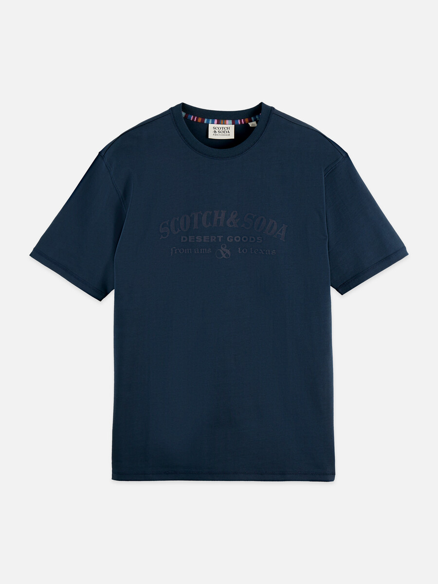 camiseta holgada con ilustración frontal