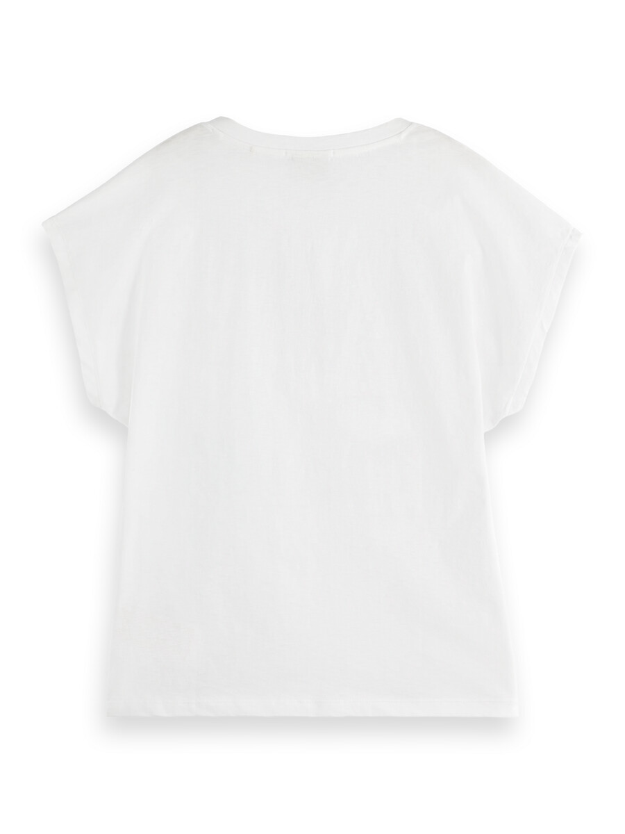 essentials — camiseta flameada con cuello en v