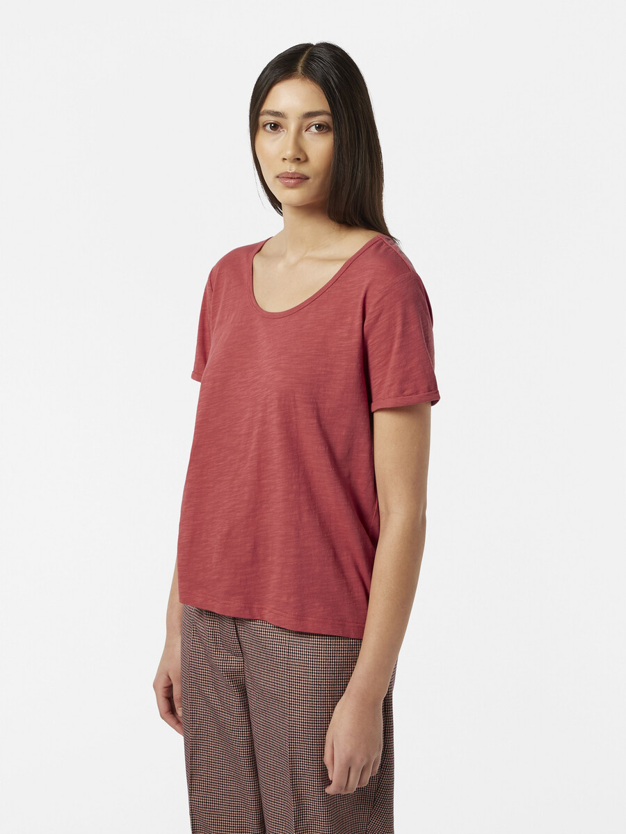 camiseta de corte regular con cuello en u