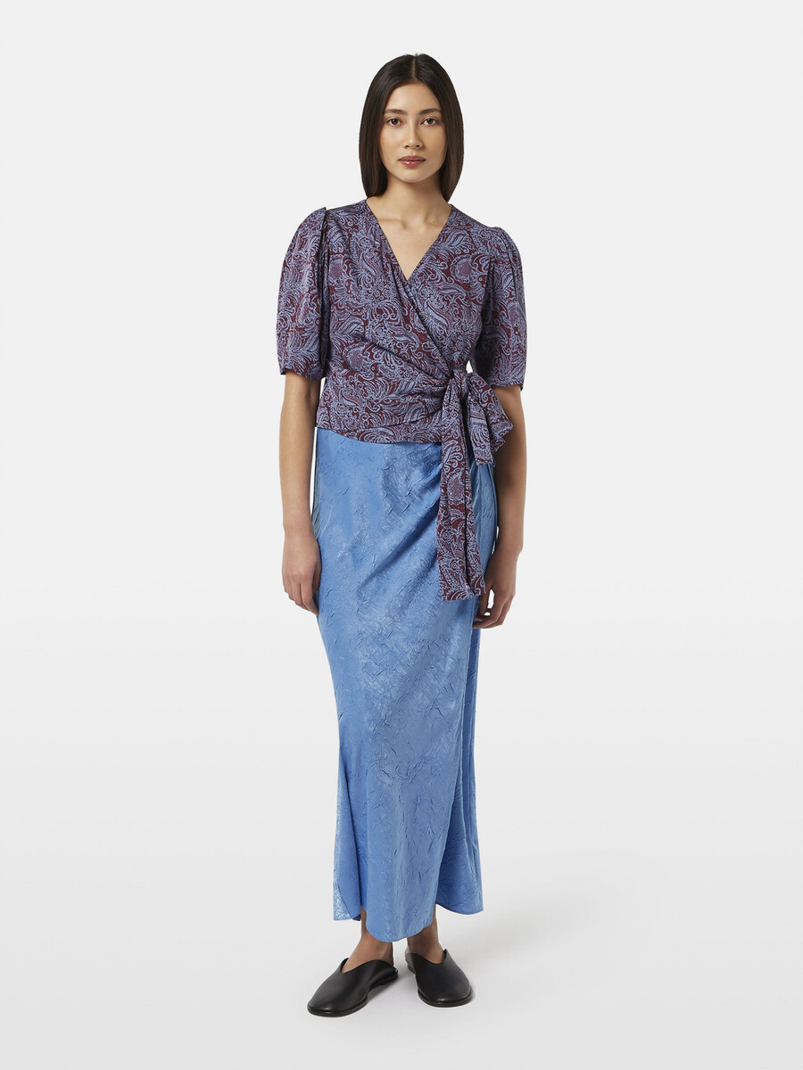 top anudado en jacquard
