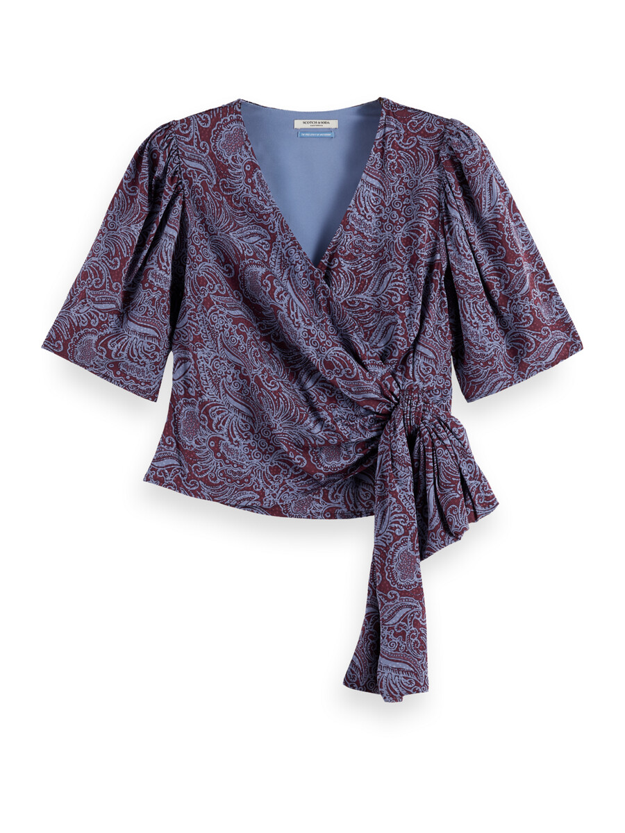 top anudado en jacquard