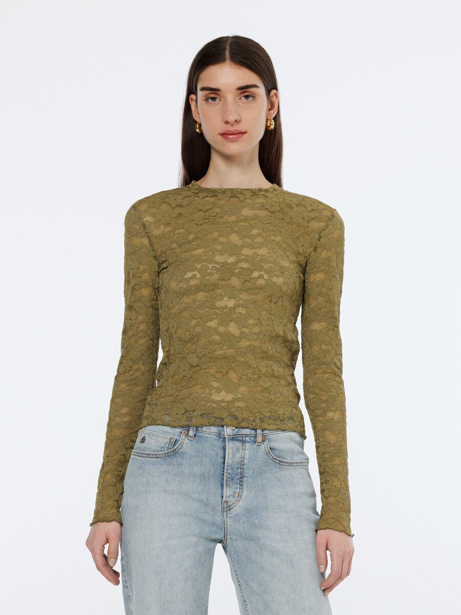 camisa de manga larga con encaje floral